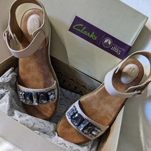 NIB Clark's Sandals Nude Color